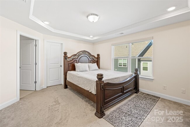 Building Photo - 10252 Glenmere Crk Cir