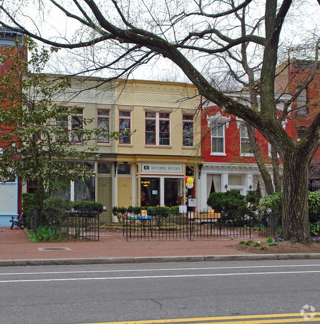 Building Photo - 417-419 E Capitol St SE