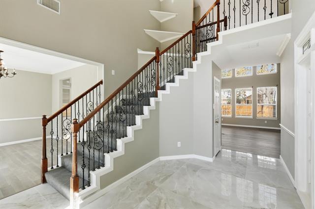 Building Photo - 4433 English Oak Dr