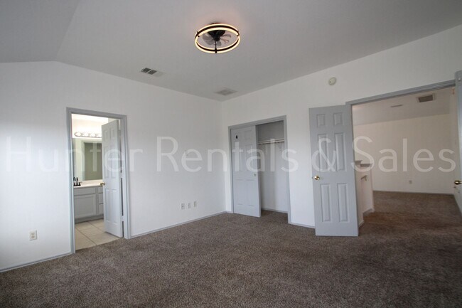 Building Photo - 4910 Donegal Bay Ct