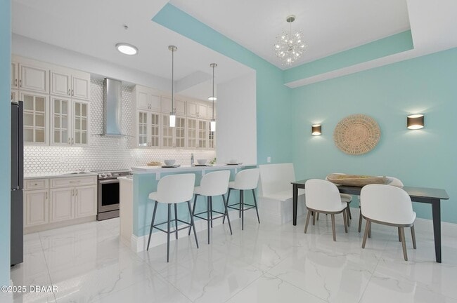 Building Photo - 200 Ocean Crest Dr