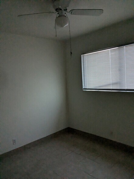 Building Photo - 418 Real Rd