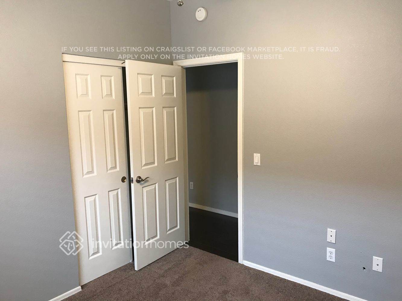 Building Photo - 6614 W Honeysuckle Dr