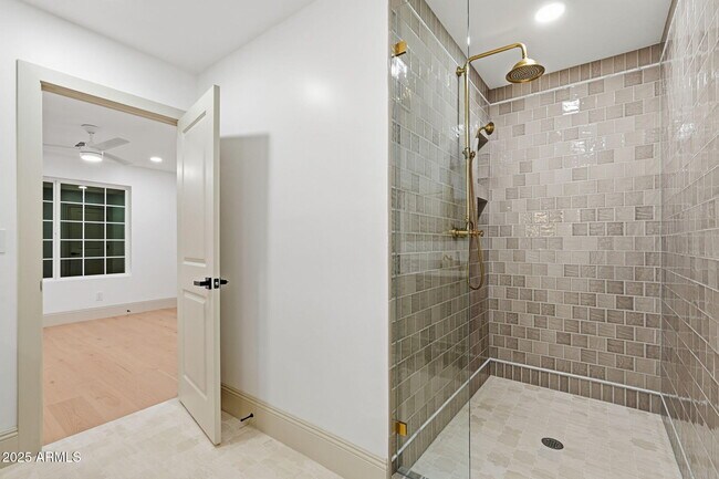 Building Photo - 2315 N 42nd St