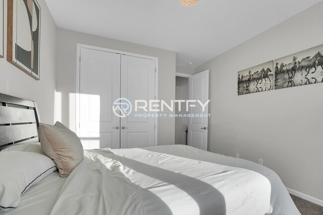 Building Photo - 211 Tetcott St