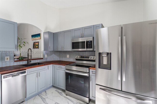Building Photo - 2140 NW 78th Ave