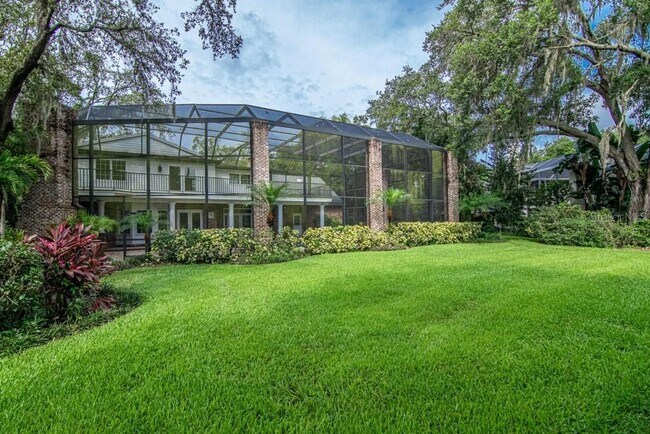 Building Photo - 16405 Avila Blvd