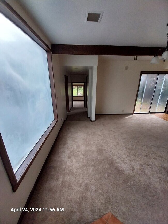 Building Photo - 19915 SW Muddy Valley Rd