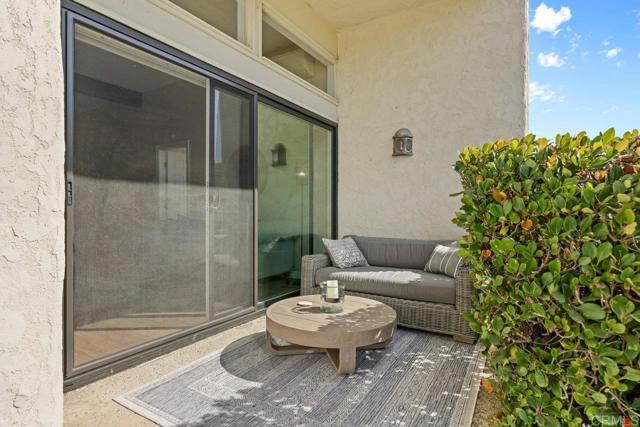 Building Photo - 2505 Navarra Dr