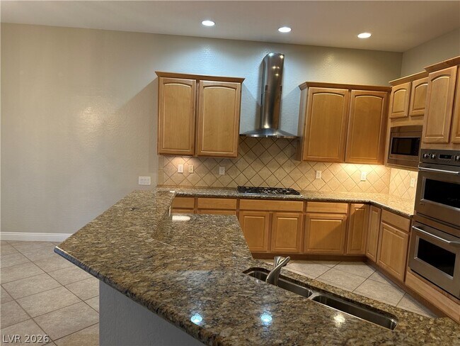 Building Photo - 3418 Singer Ln