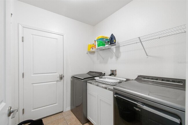 Building Photo - 107 Park Hurst Ln