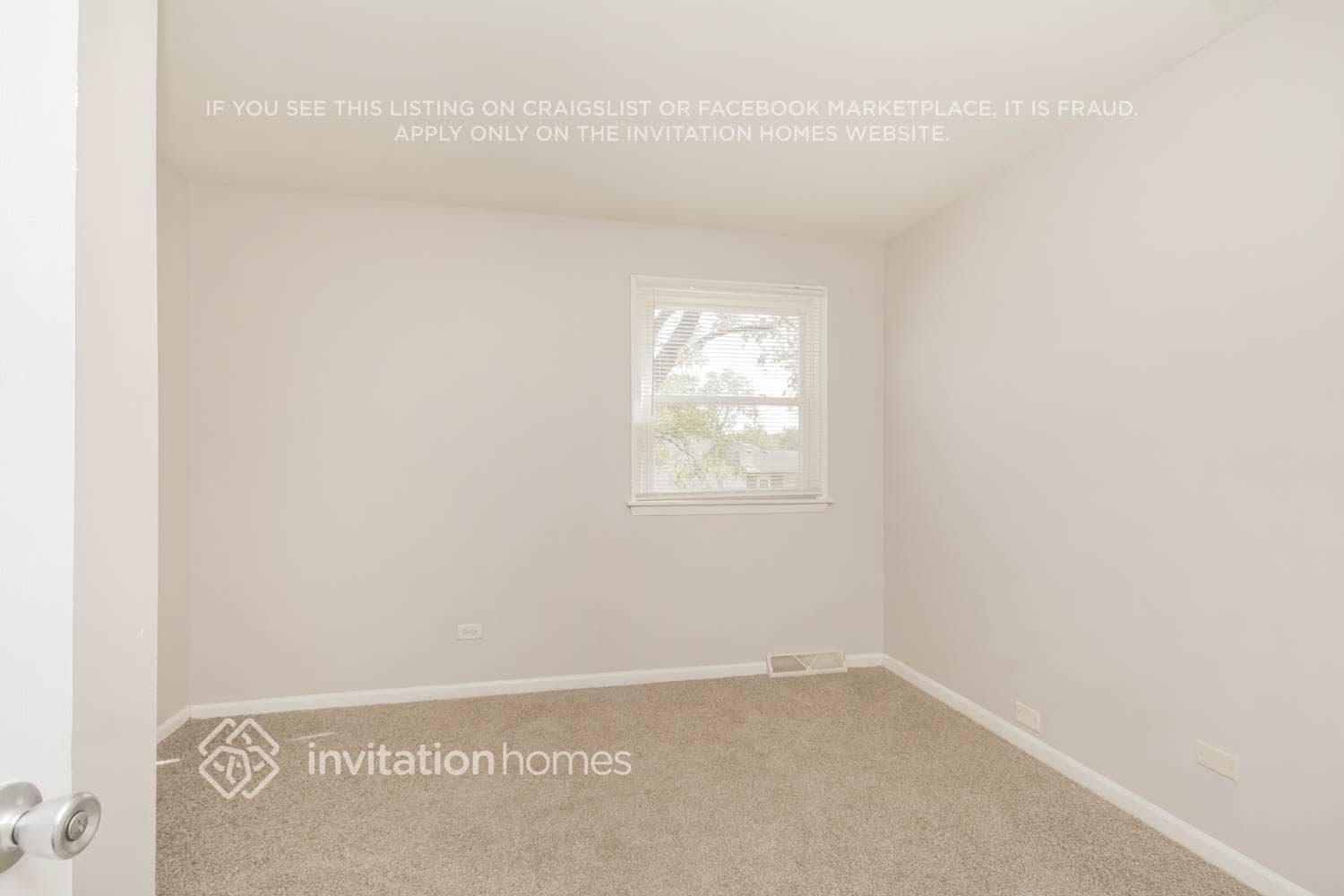 Building Photo - 3510 Maple Ln