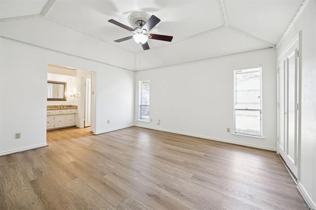 Building Photo - 7641 Dentcrest Dr
