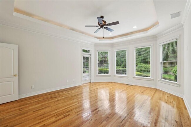 Building Photo - 2503 Regency Lake Dr