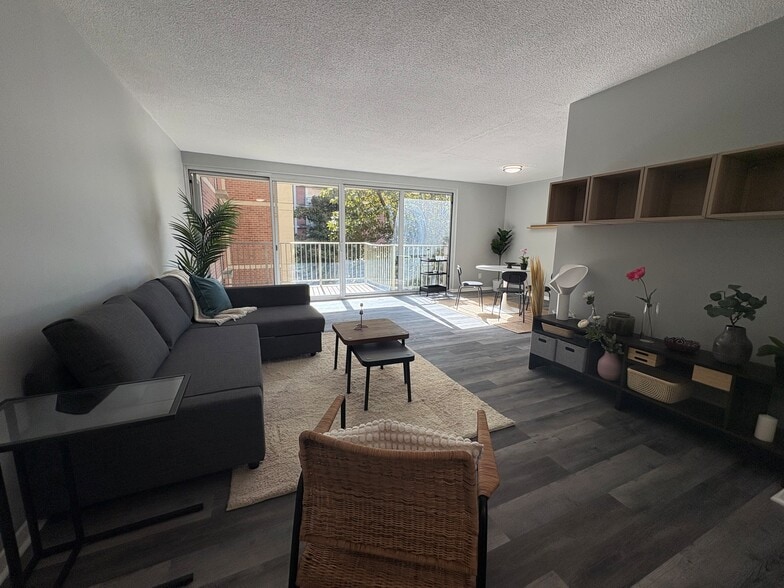 Model Unit - The Langston Views