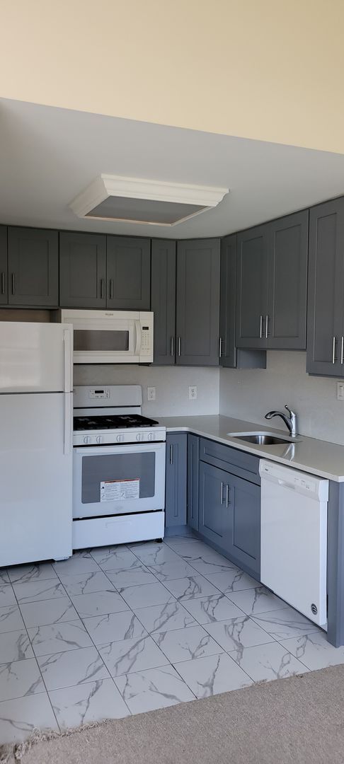 Building Photo - Gorgeous 2BR Unit in Far Northeast of Philadelphia.