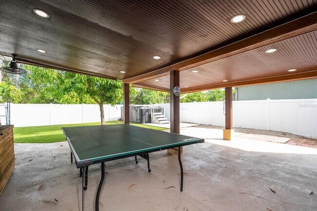 Building Photo - 14443 Golden Rain Tree Blvd
