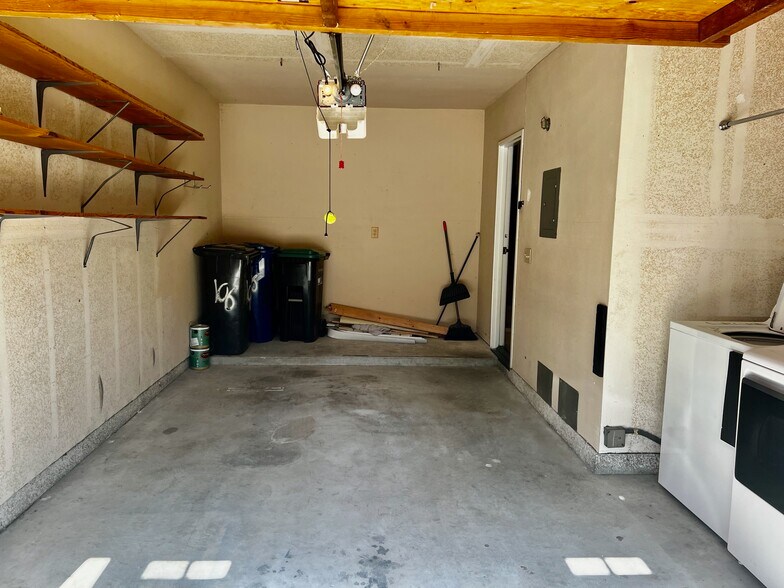 Building Photo - 7354 Mission Trails Dr