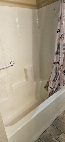 Building Photo - 3139 E Lyell Ave