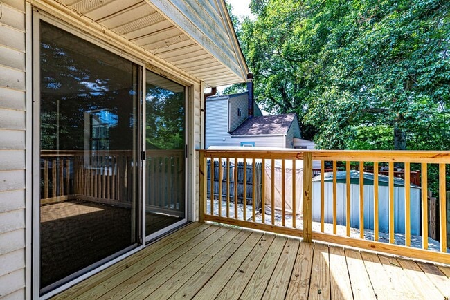 Building Photo - Single Family Home Mariemont