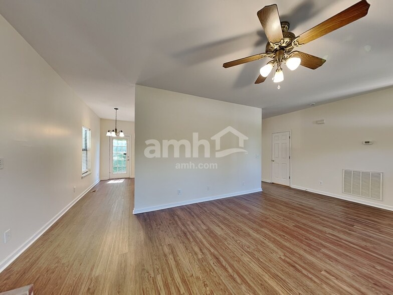 Building Photo - 8146 Coley Davis Rd