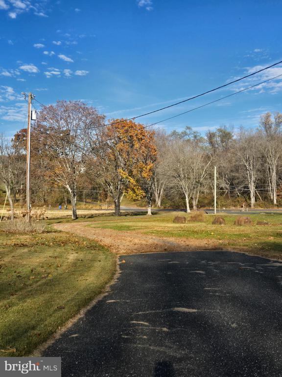 Building Photo - 1903 Glen Cove Rd