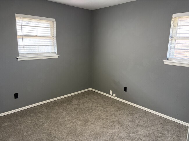 Building Photo - 5800 NW 45th St