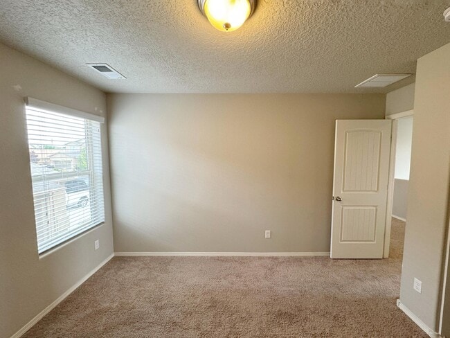 Building Photo - 3845 Havasu Falls St NE