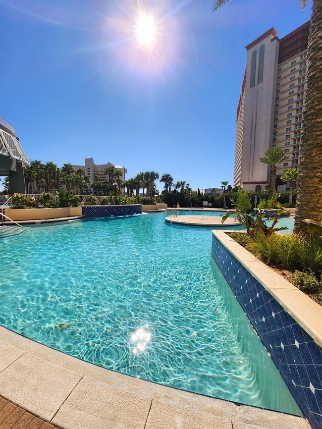 Building Photo - 102 Gulfside Ct