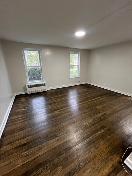 Building Photo - 676 Park Ave