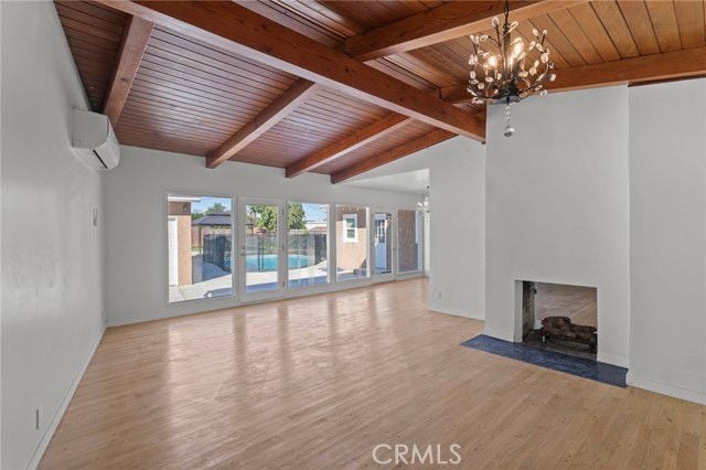 Building Photo - 5741 E 23rd St