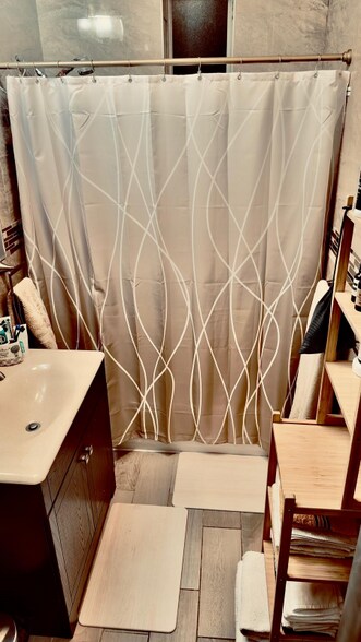 Building Photo - 511 W 151st St