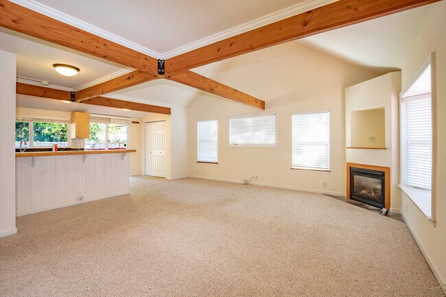 Building Photo - 38244 SE 85th St