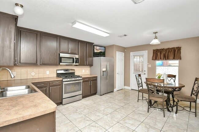 Building Photo - 1215 Lavender Shade Ct