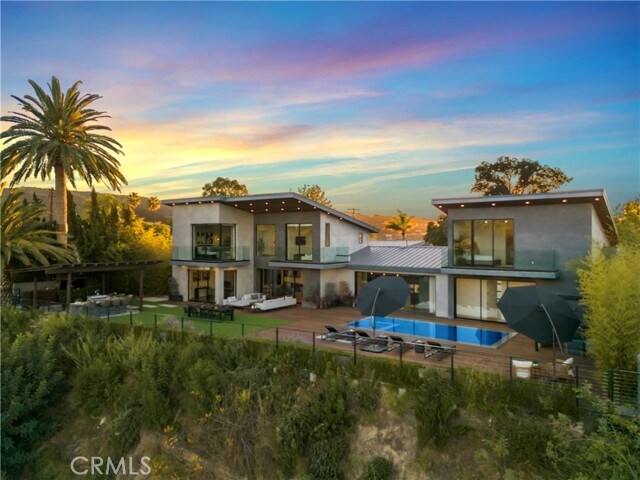 Building Photo - 18296 Karen Dr