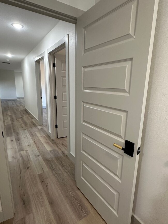 Building Photo - NEW CONSTRUCTION 5 Bed 3 Bath w/ Walk Out Basement Waynesville School District