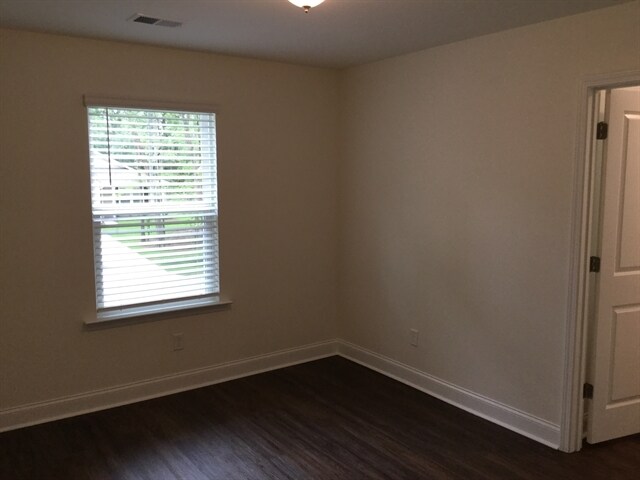 Building Photo - 166 Sweetgum Drive