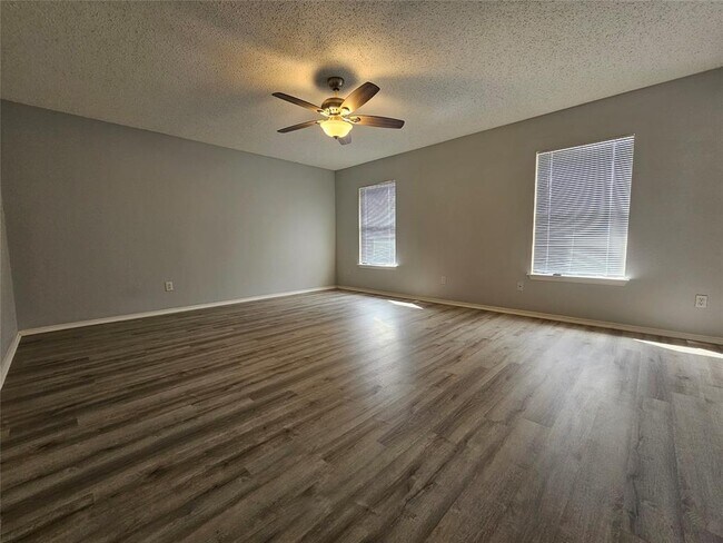 Building Photo - 1113 Stillwell Ridge