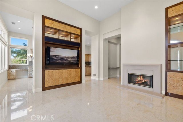 Building Photo - 1 Stone Pine Dr