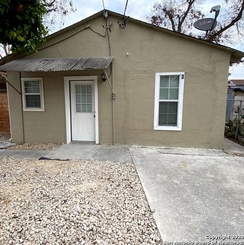 Building Photo - 603 Devine St