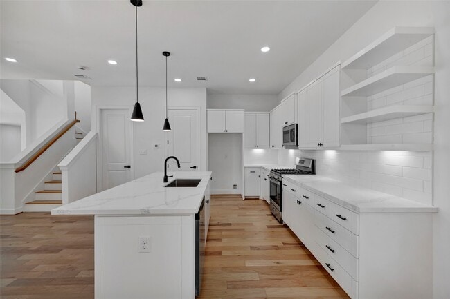 Building Photo - 9426 Campbell Rd