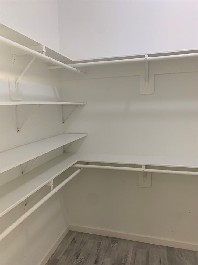 Building Photo - 18418 Sailfish Cove Dr