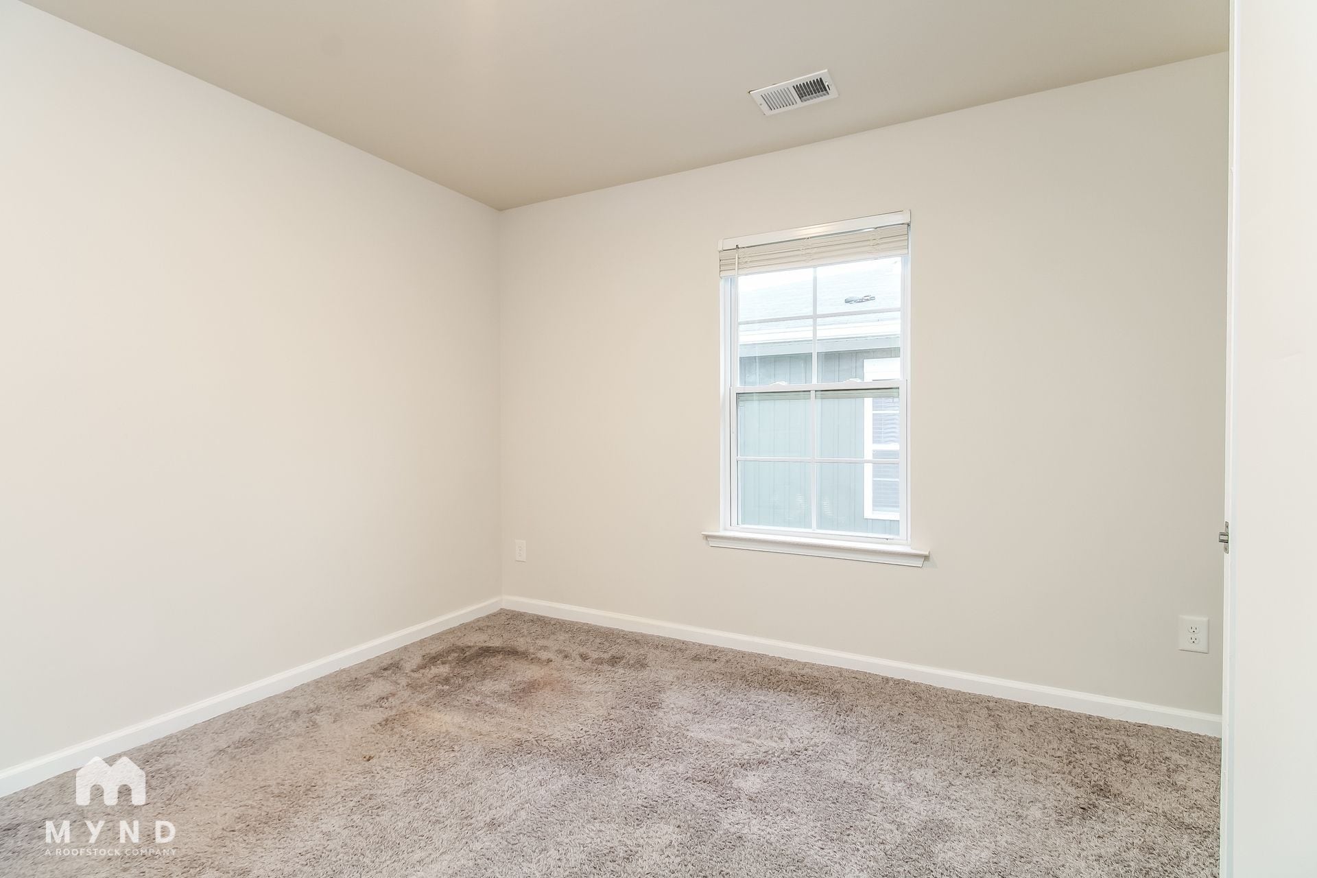 Building Photo - 700 Wild Duck Ln