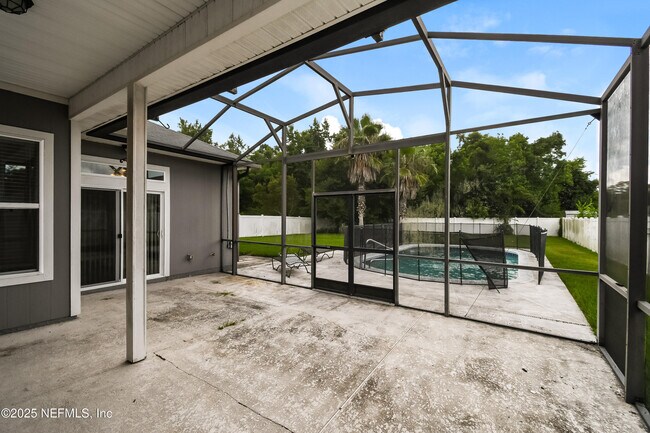 Building Photo - 9941 Rose Creek Ct