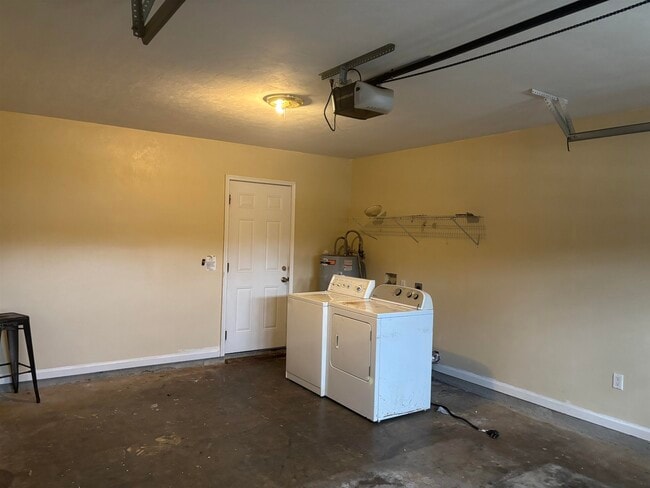 Building Photo - 877 Medical Commons Ct