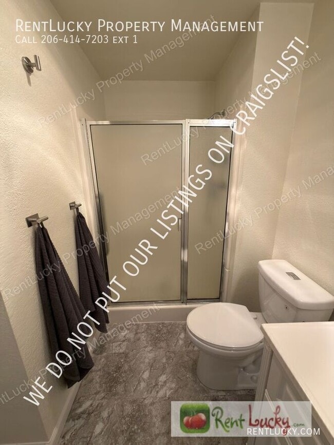 Building Photo - 12510 NE 117th Pl