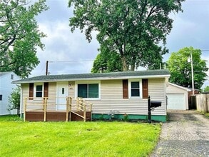 Building Photo - 4618 Farnham Ave