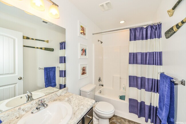 Building Photo - 15030 Gallant Dr