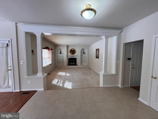 Building Photo - 15405 Stacys Ridge Ct