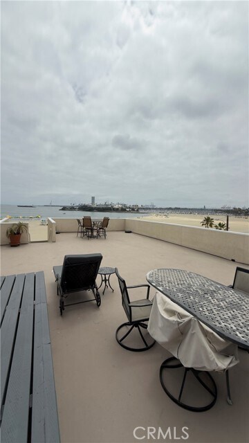 Building Photo - 1174 E Ocean Blvd